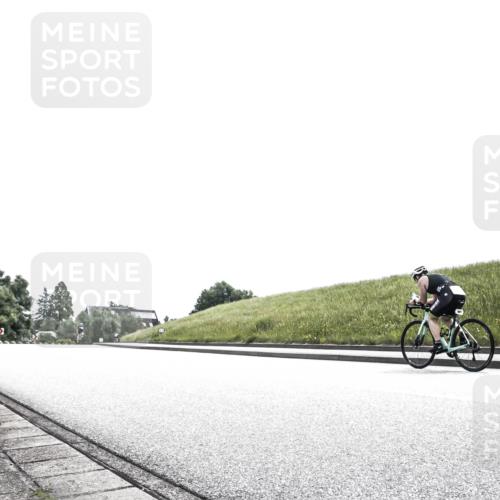 21.06.2026 - 29. Vierlanden-Triathlon H.Heesch http://msf.ph/oto/9906949 21.06.2026 11:46:15 Radfahren 267, 642 meine-sportfotos.de