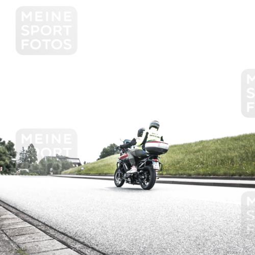 21.06.2026 - 29. Vierlanden-Triathlon H.Heesch http://msf.ph/oto/9906955 21.06.2026 11:47:02 Radfahren 803 meine-sportfotos.de