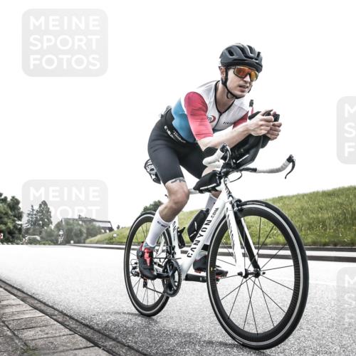 21.06.2026 - 29. Vierlanden-Triathlon H.Heesch http://msf.ph/oto/9906967 21.06.2026 11:47:18 Radfahren 673, 703 meine-sportfotos.de