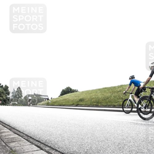 21.06.2026 - 29. Vierlanden-Triathlon H.Heesch http://msf.ph/oto/9906979 21.06.2026 11:48:04 Radfahren 695, 750 meine-sportfotos.de