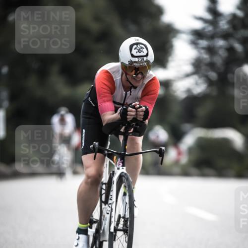 21.06.2026 - 29. Vierlanden-Triathlon H.Heesch http://msf.ph/oto/9906999 21.06.2026 09:21:28 Radfahren 141, 164, 193, 207, 239 meine-sportfotos.de