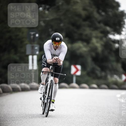 21.06.2026 - 29. Vierlanden-Triathlon H.Heesch http://msf.ph/oto/9907032 21.06.2026 09:21:31 Radfahren 164, 193, 239 meine-sportfotos.de