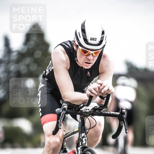 21.06.2026 - 29. Vierlanden-Triathlon H.Heesch http://msf.ph/oto/9907048 21.06.2026 11:41:45 Radfahren 634, 674, 682, 691, 726 meine-sportfotos.de