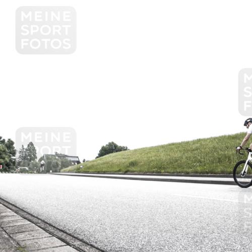 21.06.2026 - 29. Vierlanden-Triathlon H.Heesch http://msf.ph/oto/9907075 21.06.2026 11:49:52 Radfahren 630 meine-sportfotos.de