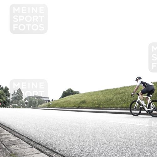 21.06.2026 - 29. Vierlanden-Triathlon H.Heesch http://msf.ph/oto/9907079 21.06.2026 11:49:52 Radfahren 630 meine-sportfotos.de