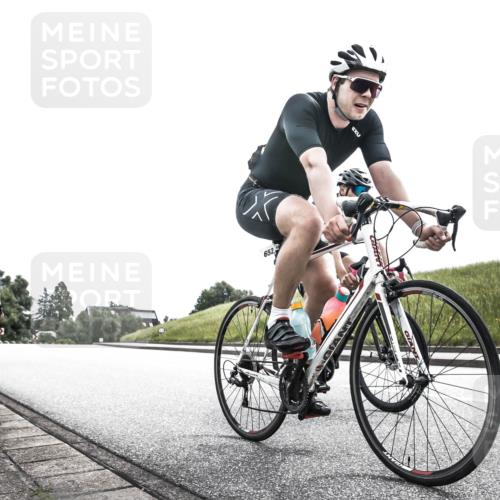 21.06.2026 - 29. Vierlanden-Triathlon H.Heesch http://msf.ph/oto/9907106 21.06.2026 11:50:29 Radfahren 643, 649, 652, 664, 770 meine-sportfotos.de