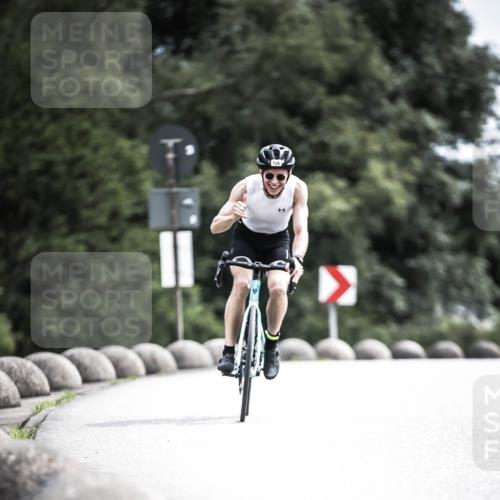 21.06.2026 - 29. Vierlanden-Triathlon H.Heesch http://msf.ph/oto/9907107 21.06.2026 11:41:47 Radfahren 674, 682, 691, 726 meine-sportfotos.de