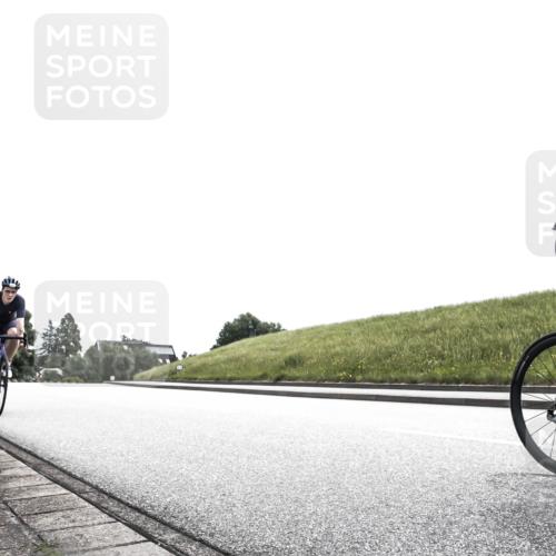 21.06.2026 - 29. Vierlanden-Triathlon H.Heesch http://msf.ph/oto/9907112 21.06.2026 11:50:29 Radfahren 643, 649, 652, 664, 770 meine-sportfotos.de