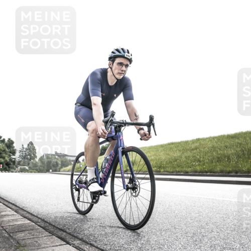 21.06.2026 - 29. Vierlanden-Triathlon H.Heesch http://msf.ph/oto/9907115 21.06.2026 11:50:30 Radfahren 643, 649, 652, 664, 734 meine-sportfotos.de