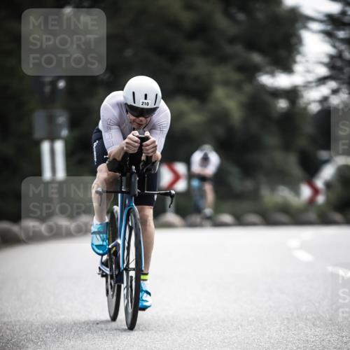 21.06.2026 - 29. Vierlanden-Triathlon H.Heesch http://msf.ph/oto/9907122 21.06.2026 09:21:44 Radfahren 12, 210 meine-sportfotos.de