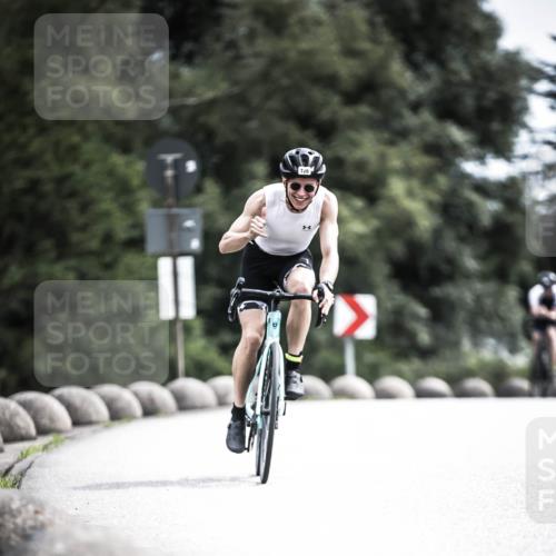 21.06.2026 - 29. Vierlanden-Triathlon H.Heesch http://msf.ph/oto/9907123 21.06.2026 11:41:48 Radfahren 636, 674, 682, 726 meine-sportfotos.de