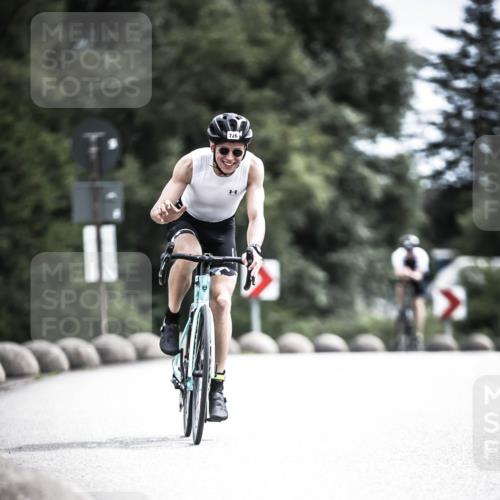 21.06.2026 - 29. Vierlanden-Triathlon H.Heesch http://msf.ph/oto/9907144 21.06.2026 11:41:48 Radfahren 636, 674, 682, 726 meine-sportfotos.de