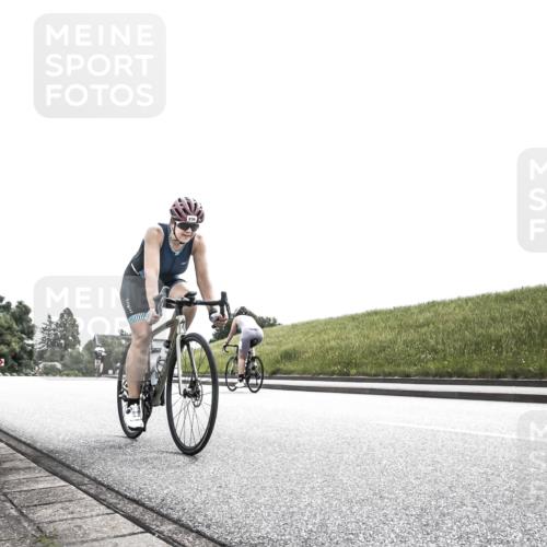 21.06.2026 - 29. Vierlanden-Triathlon H.Heesch http://msf.ph/oto/9907145 21.06.2026 11:51:02 Radfahren 233, 259, 836 meine-sportfotos.de