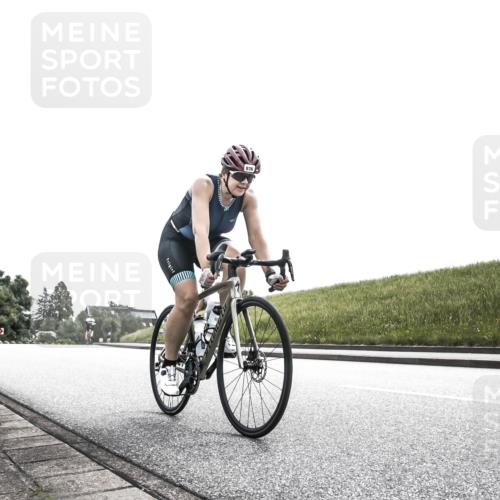 21.06.2026 - 29. Vierlanden-Triathlon H.Heesch http://msf.ph/oto/9907148 21.06.2026 11:51:02 Radfahren 233, 259, 836 meine-sportfotos.de