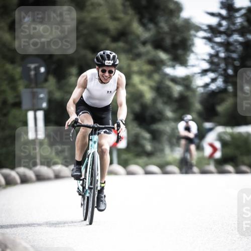 21.06.2026 - 29. Vierlanden-Triathlon H.Heesch http://msf.ph/oto/9907156 21.06.2026 11:41:48 Radfahren 636, 674, 682, 726 meine-sportfotos.de