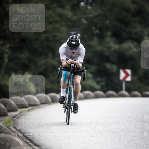 21.06.2026 - 29. Vierlanden-Triathlon H.Heesch http://msf.ph/oto/9907157 21.06.2026 09:21:47 Radfahren 12, 174, 210 meine-sportfotos.de