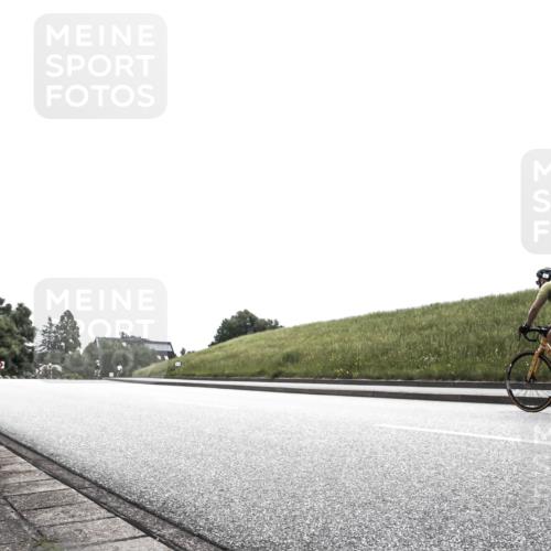 21.06.2026 - 29. Vierlanden-Triathlon H.Heesch http://msf.ph/oto/9907184 21.06.2026 11:52:04 Radfahren 249, 717, 755 meine-sportfotos.de