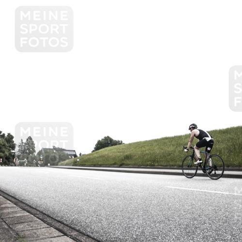 21.06.2026 - 29. Vierlanden-Triathlon H.Heesch http://msf.ph/oto/9907250 21.06.2026 11:53:30 Radfahren 707, 783 meine-sportfotos.de