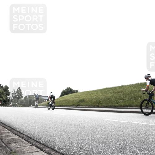 21.06.2026 - 29. Vierlanden-Triathlon H.Heesch http://msf.ph/oto/9907296 21.06.2026 11:53:47 Radfahren 737 meine-sportfotos.de