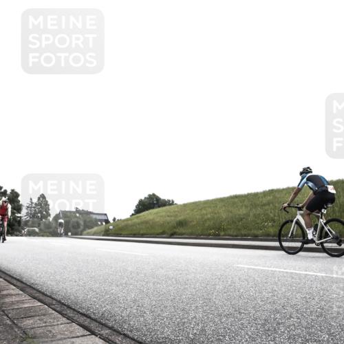 21.06.2026 - 29. Vierlanden-Triathlon H.Heesch http://msf.ph/oto/9907310 21.06.2026 11:54:26 Radfahren 705 meine-sportfotos.de
