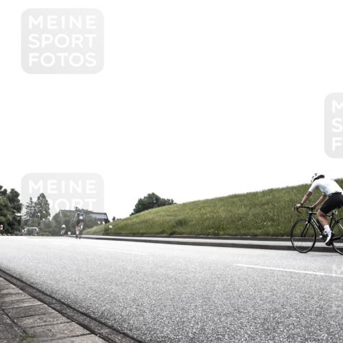 21.06.2026 - 29. Vierlanden-Triathlon H.Heesch http://msf.ph/oto/9907316 21.06.2026 11:54:28 Radfahren 705 meine-sportfotos.de