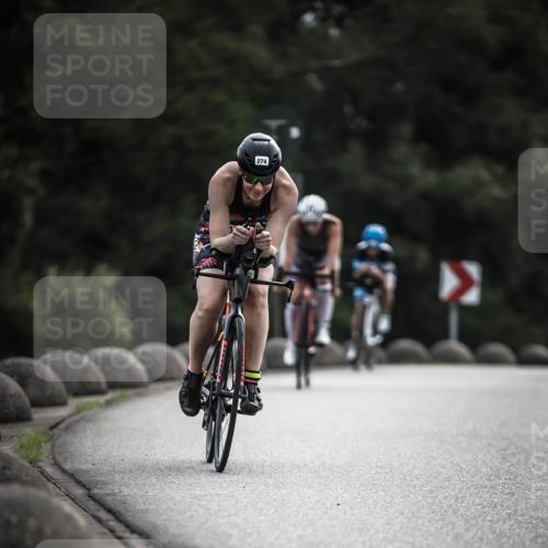 21.06.2026 - 29. Vierlanden-Triathlon H.Heesch http://msf.ph/oto/9907351 21.06.2026 09:22:18 Radfahren 118, 159, 273, 274, 300 meine-sportfotos.de