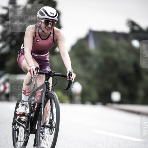 21.06.2026 - 29. Vierlanden-Triathlon H.Heesch http://msf.ph/oto/9907360 21.06.2026 10:25:37 Radfahren 6, 41, 211, 369, 599 meine-sportfotos.de