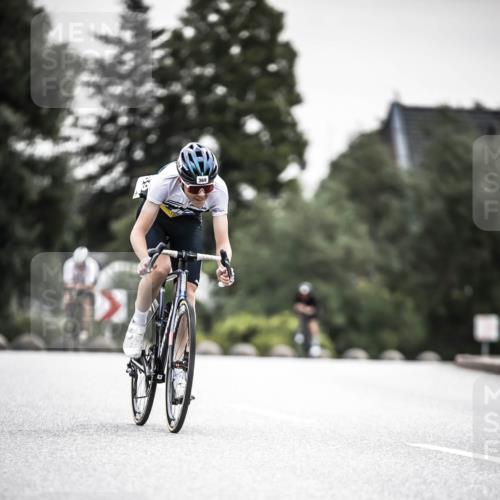 21.06.2026 - 29. Vierlanden-Triathlon H.Heesch http://msf.ph/oto/9907376 21.06.2026 10:25:40 Radfahren 6, 41, 63, 211, 369, 599 meine-sportfotos.de