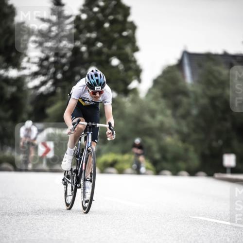 21.06.2026 - 29. Vierlanden-Triathlon H.Heesch http://msf.ph/oto/9907379 21.06.2026 10:25:40 Radfahren 6, 41, 63, 211, 369, 599 meine-sportfotos.de