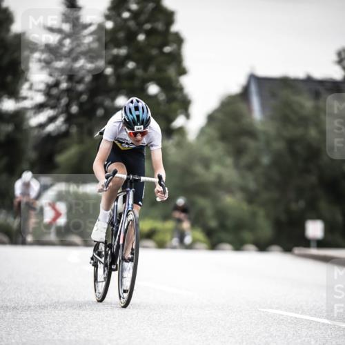 21.06.2026 - 29. Vierlanden-Triathlon H.Heesch http://msf.ph/oto/9907382 21.06.2026 10:25:40 Radfahren 6, 41, 63, 211, 369, 599 meine-sportfotos.de