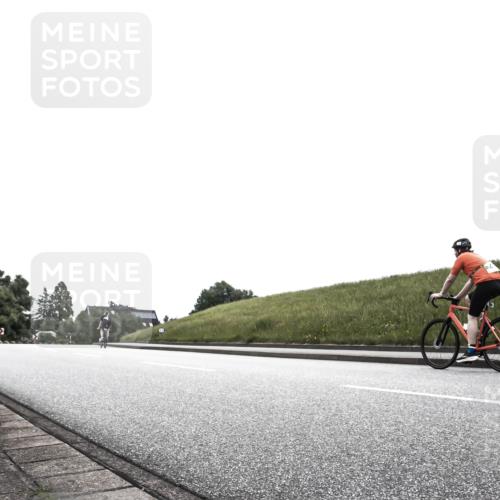 21.06.2026 - 29. Vierlanden-Triathlon H.Heesch http://msf.ph/oto/9907383 21.06.2026 11:56:18 Radfahren  meine-sportfotos.de