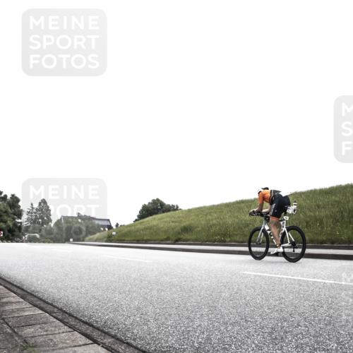 21.06.2026 - 29. Vierlanden-Triathlon H.Heesch http://msf.ph/oto/9907396 21.06.2026 11:56:30 Radfahren 644, 785 meine-sportfotos.de