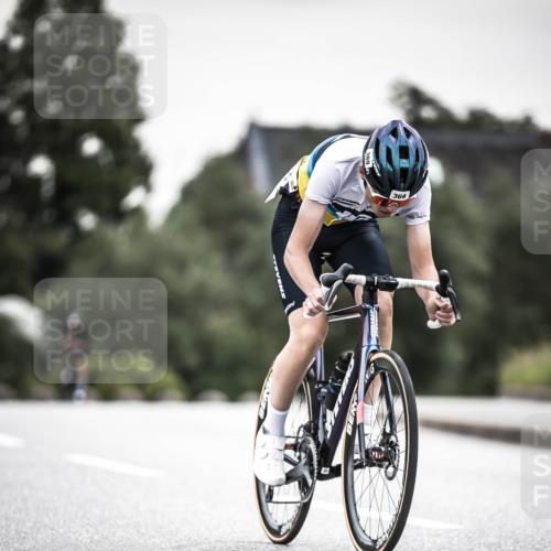 21.06.2026 - 29. Vierlanden-Triathlon H.Heesch http://msf.ph/oto/9907406 21.06.2026 10:25:40 Radfahren 6, 41, 63, 211, 369, 599 meine-sportfotos.de