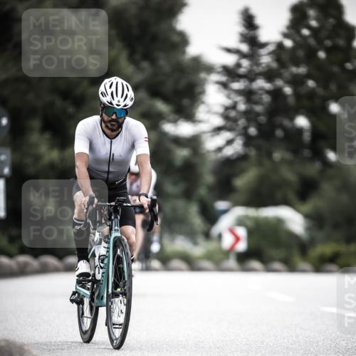 21.06.2026 - 29. Vierlanden-Triathlon H.Heesch http://msf.ph/oto/9907424 21.06.2026 10:25:42 Radfahren 6, 41, 63, 211, 369 meine-sportfotos.de