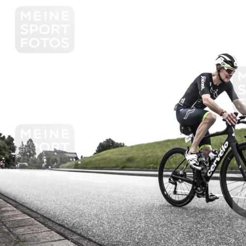 21.06.2026 - 29. Vierlanden-Triathlon H.Heesch http://msf.ph/oto/9907443 21.06.2026 11:57:00 Radfahren 686, 750, 777 meine-sportfotos.de