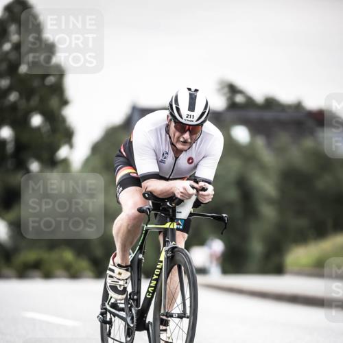 21.06.2026 - 29. Vierlanden-Triathlon H.Heesch http://msf.ph/oto/9907457 21.06.2026 10:25:44 Radfahren 6, 41, 63, 211 meine-sportfotos.de
