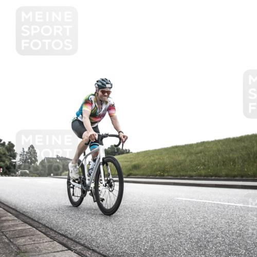 21.06.2026 - 29. Vierlanden-Triathlon H.Heesch http://msf.ph/oto/9907459 21.06.2026 11:58:14 Radfahren 629, 684, 782, 800 meine-sportfotos.de