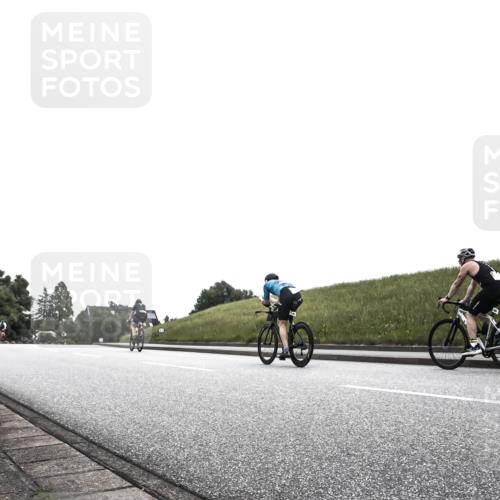 21.06.2026 - 29. Vierlanden-Triathlon H.Heesch http://msf.ph/oto/9907483 21.06.2026 11:58:50 Radfahren 257, 902 meine-sportfotos.de