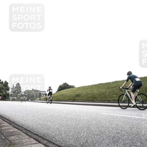 21.06.2026 - 29. Vierlanden-Triathlon H.Heesch http://msf.ph/oto/9907489 21.06.2026 11:58:51 Radfahren 257, 902 meine-sportfotos.de