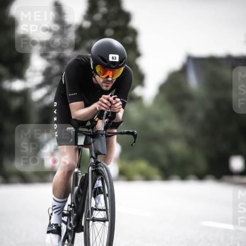21.06.2026 - 29. Vierlanden-Triathlon H.Heesch http://msf.ph/oto/9907514 21.06.2026 10:25:46 Radfahren 6, 41, 63, 114, 211, 380 meine-sportfotos.de