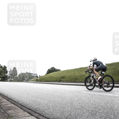 21.06.2026 - 29. Vierlanden-Triathlon H.Heesch http://msf.ph/oto/9907530 21.06.2026 11:59:46 Radfahren  meine-sportfotos.de