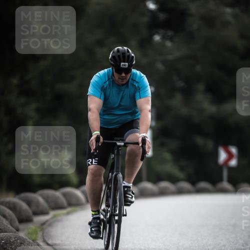 21.06.2026 - 29. Vierlanden-Triathlon H.Heesch http://msf.ph/oto/9907557 21.06.2026 09:22:51 Radfahren 29, 148, 292 meine-sportfotos.de