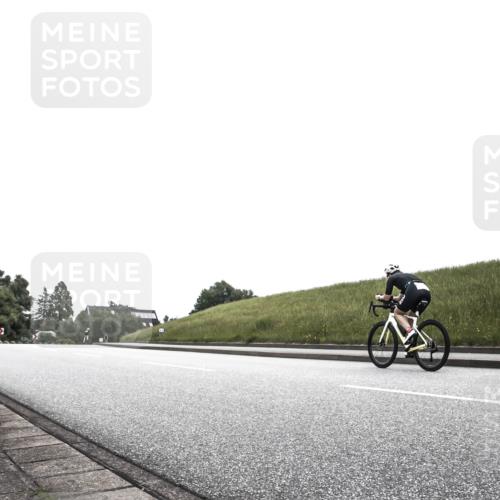 21.06.2026 - 29. Vierlanden-Triathlon H.Heesch http://msf.ph/oto/9907571 21.06.2026 12:01:19 Radfahren  meine-sportfotos.de