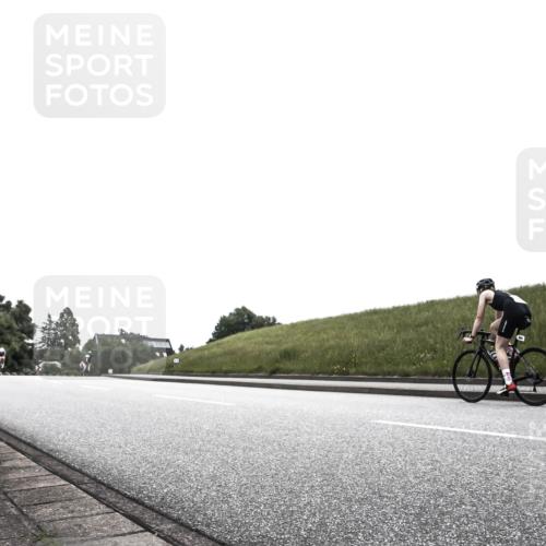 21.06.2026 - 29. Vierlanden-Triathlon H.Heesch http://msf.ph/oto/9907602 21.06.2026 12:02:21 Radfahren 640, 783, 844, 873 meine-sportfotos.de