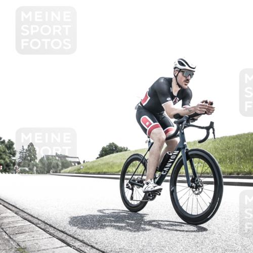 21.06.2026 - 29. Vierlanden-Triathlon H.Heesch http://msf.ph/oto/9907622 21.06.2026 13:05:18 Radfahren 1036, 1071 meine-sportfotos.de
