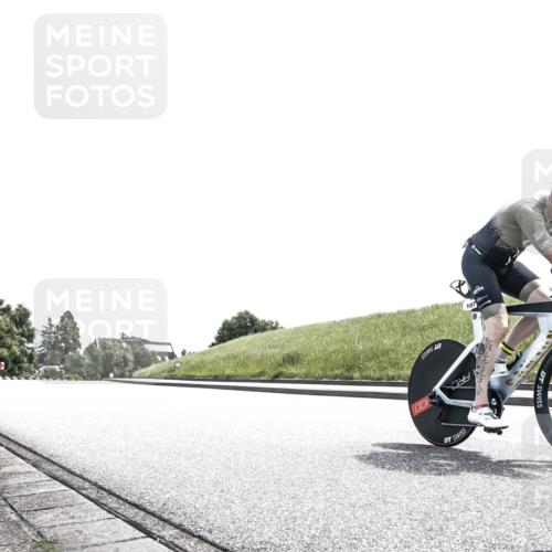 21.06.2026 - 29. Vierlanden-Triathlon H.Heesch http://msf.ph/oto/9907628 21.06.2026 13:05:27 Radfahren 1027, 1051, 1067, 1088 meine-sportfotos.de