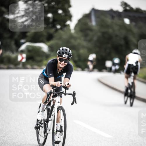 21.06.2026 - 29. Vierlanden-Triathlon H.Heesch http://msf.ph/oto/9907630 21.06.2026 10:26:05 Radfahren 8, 136, 291, 311, 383, 384, 415, 530, 536, 587, 591, 604, 613, 1355 meine-sportfotos.de