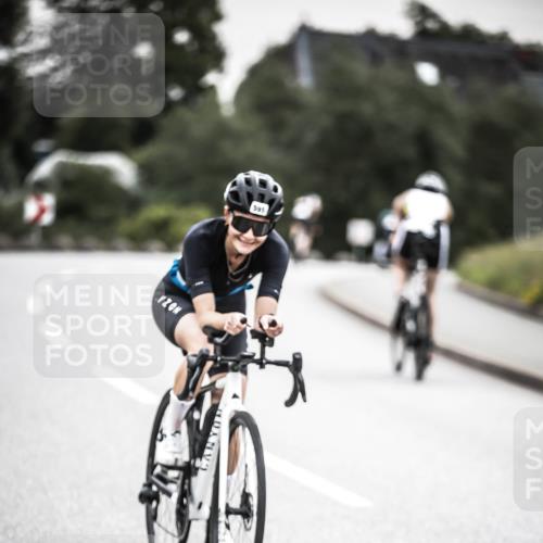 21.06.2026 - 29. Vierlanden-Triathlon H.Heesch http://msf.ph/oto/9907636 21.06.2026 10:26:05 Radfahren 8, 136, 291, 311, 383, 384, 415, 530, 536, 587, 591, 604, 613, 1355 meine-sportfotos.de