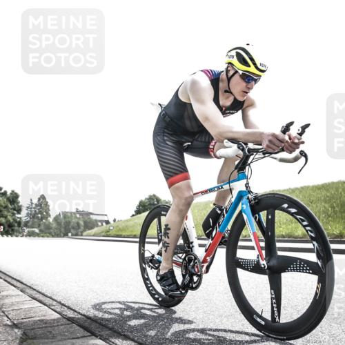 21.06.2026 - 29. Vierlanden-Triathlon H.Heesch http://msf.ph/oto/9907647 21.06.2026 13:05:59 Radfahren 1025, 1058, 1076, 1086 meine-sportfotos.de