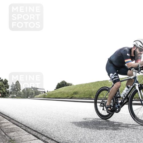 21.06.2026 - 29. Vierlanden-Triathlon H.Heesch http://msf.ph/oto/9907657 21.06.2026 13:06:45 Radfahren 1054, 1075, 1084 meine-sportfotos.de